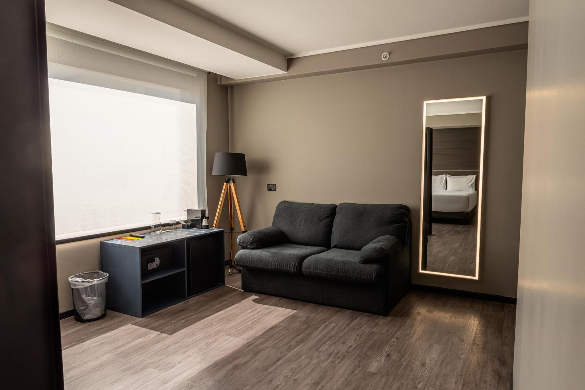 Ola Santiago Providencia, Tapestry Collection By Hilton Hotel Exterior photo